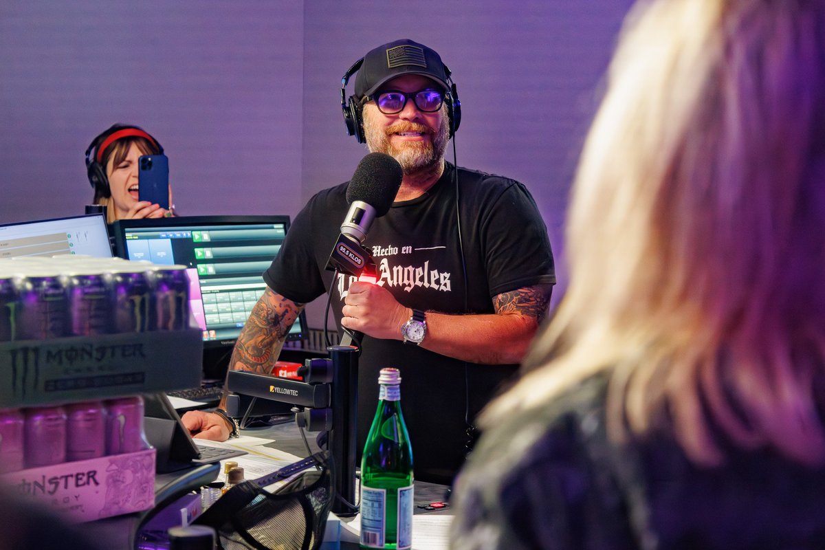 antisroofing's tweet photo. SoCal rockers showed up &amp; rolled up their sleeves for the 42nd annual @955KLOS Blood Drive!  

Because of you amazing listeners, 2,021 blood products are now on their way to help those who desperately need it!

Antis Roofing was proud to be a presenting sponsor of this drive! 🤘 https://t.co/lLb75CeTma