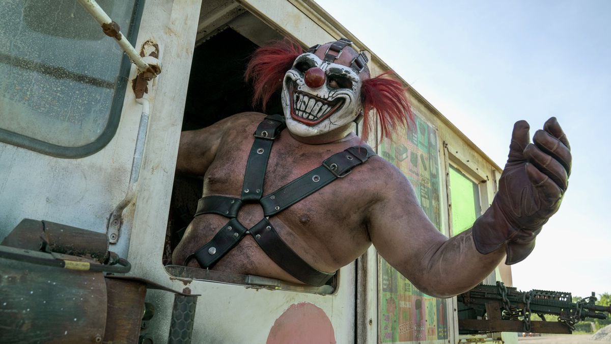 DiscussingFilm's tweet photo. NBCUniversal says ‘TWISTED METAL’ is Peacock’s “most-binged” comedy premiere to date, whilst they &amp; other studios still refuse to pay fair streaming residuals to writers and actors.

(Source: Deadline) https://t.co/ZSKxAmpKSo