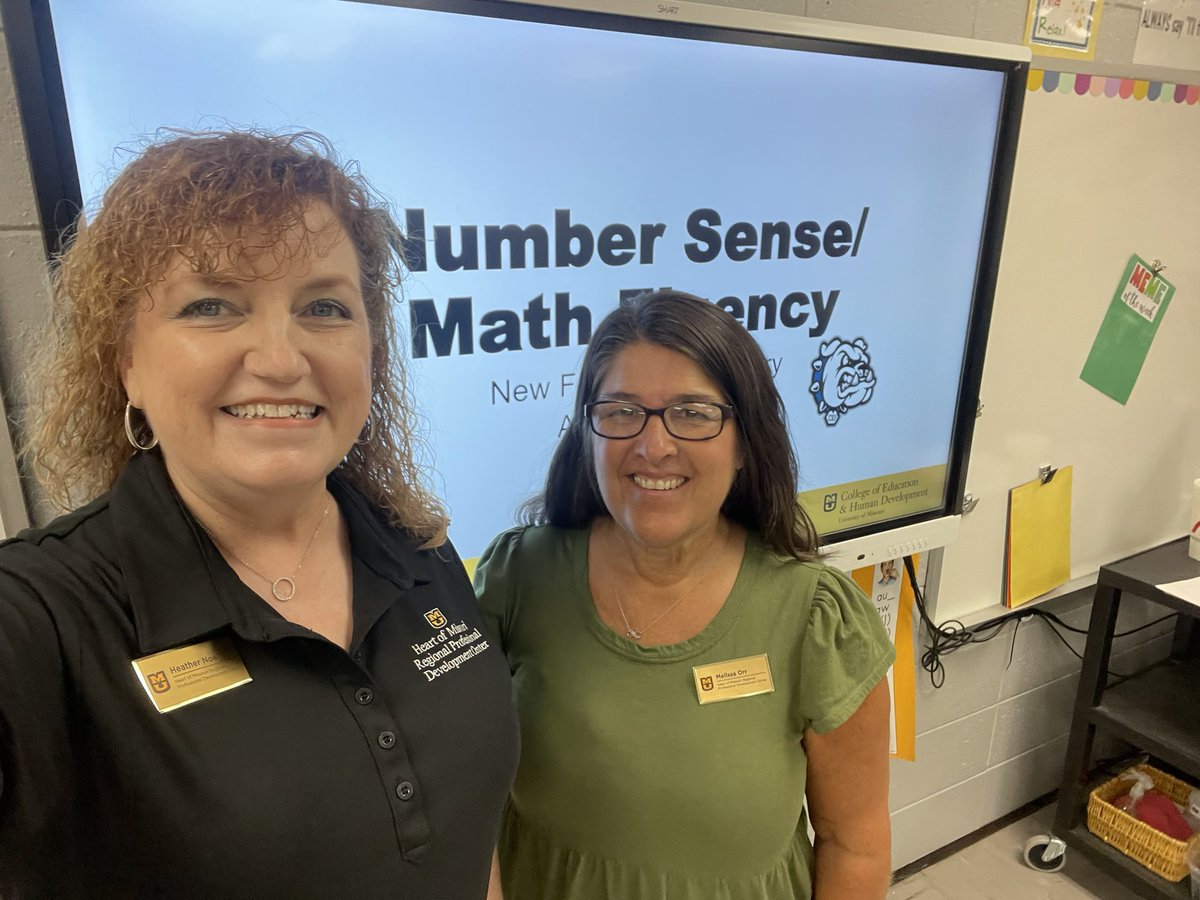 MrsNoeMath's tweet photo. #FiguringOutFluency and flowers! Thanks @NewFranklinR1 Elementary
for being great learners today and for the beautiful flowers!
@HOMRPDC @Melissa60200140
#fluency @JBayWilliams https://t.co/hfcALxVNou