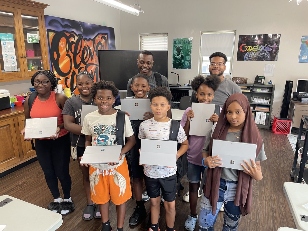 DigitalC (@digitalc_org) on Twitter photo Equipping our future coders with tools for success! 🚀📚
Our students from <a href="/MerrickHouse/">Merrick House</a> kick off the school year with brand-new devices and book bags from DigitalC #CodingForCommunity Equipping our future coders with tools for success! 🚀📚
Our students from <a href="/MerrickHouse/">Merrick House</a> kick off the school year with brand-new devices and book bags from DigitalC #CodingForCommunity