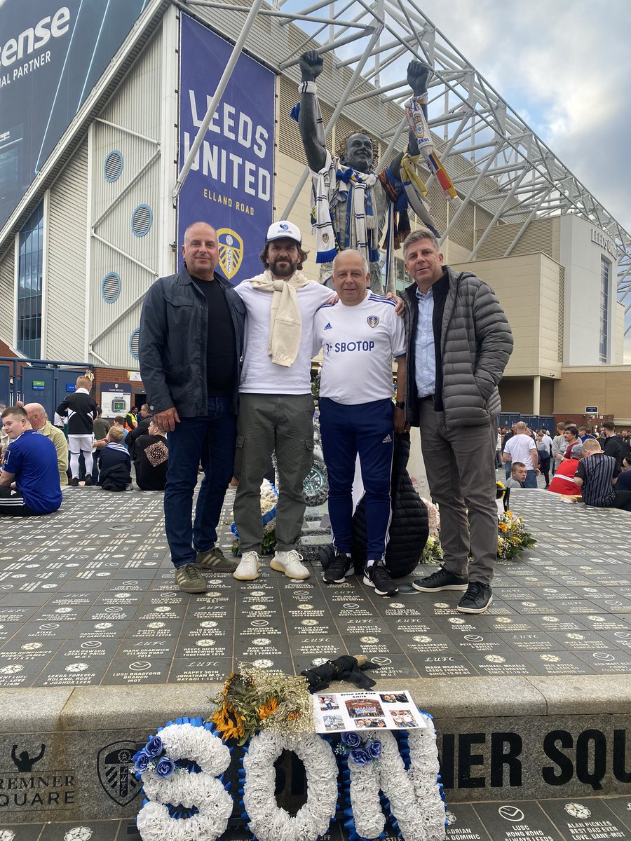 MikeGore2's tweet photo. Decent night in the end!! Good to be with some of the family!! https://t.co/xn1X5Ww2wY