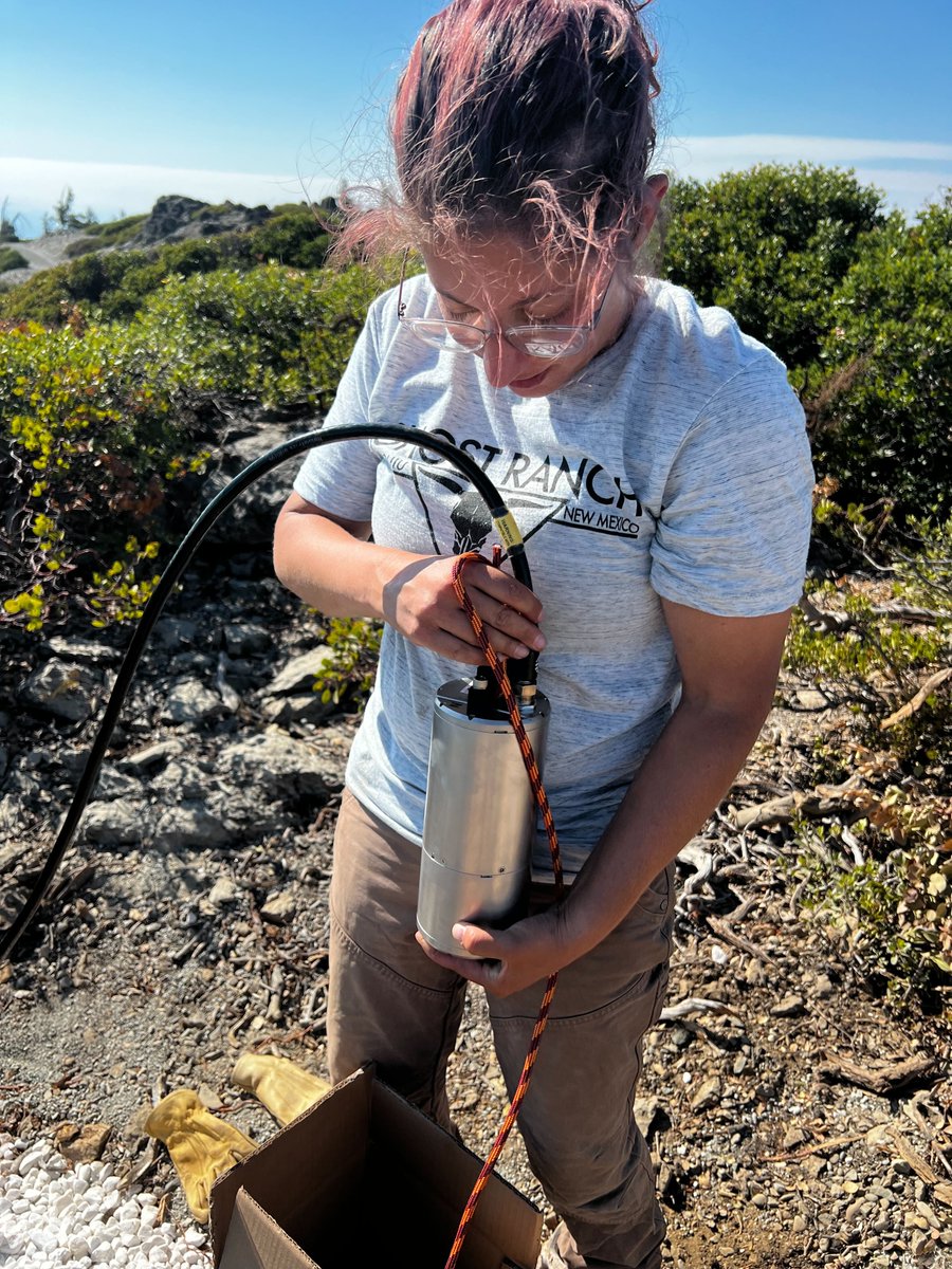 UOHazardsLab's tweet photo. Happy #FieldWorkFriday!
Our field technicians have installed dozens of new @PNSN1 stations, #ALERTWildfire cameras, @dhsscitech smoke sensors, and @sagecontinuum research sensors this year.
Read all about our field work in our latest newsletter: https://t.co/EaeNsSlbsR https://t.co/FeXYdwDZ2O