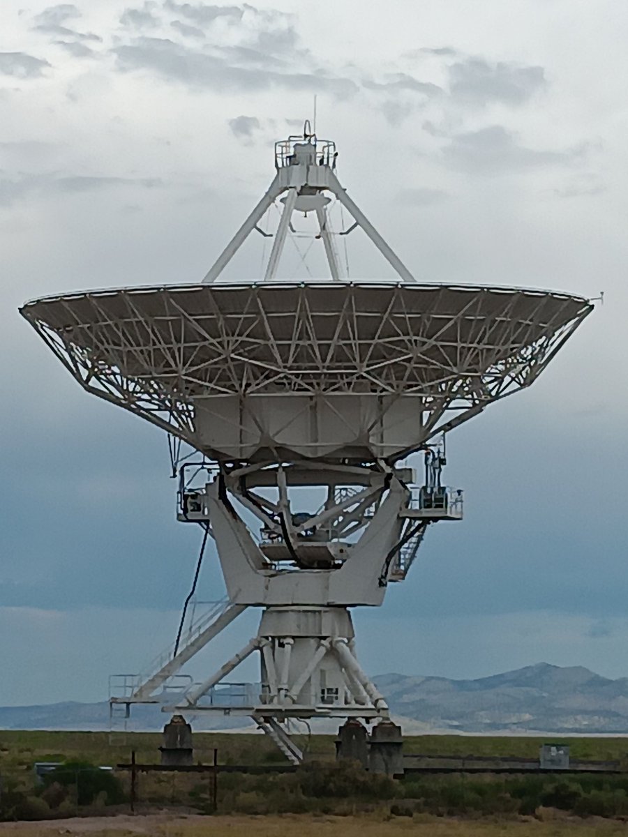 JohnELTenney's tweet image. OMG... VLA!
#VeryLargeArray
#flyingsaucerpilgrimage