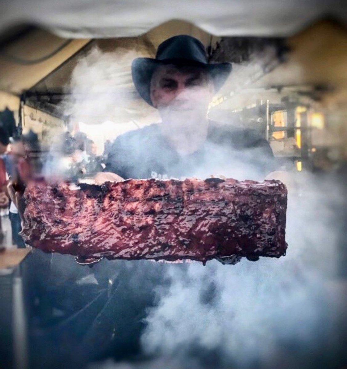 AussomAussie's tweet photo. Who says smoking is bad? 😂
BBQ bliss… 🍖🇦🇺🦘
#trueblue #GrillingSeason #BBQRibs #BBQRub #SmokedMeats #MeatLovers #DeliciousEats #BBQFlavor #PorkRibs #SpiceRub #FingerLickingGood #BBQTime #MeatMasters #FlavorfulMeats #BBQLife #BBQSeason #GrillMaster https://t.co/gIwzO8m3cF