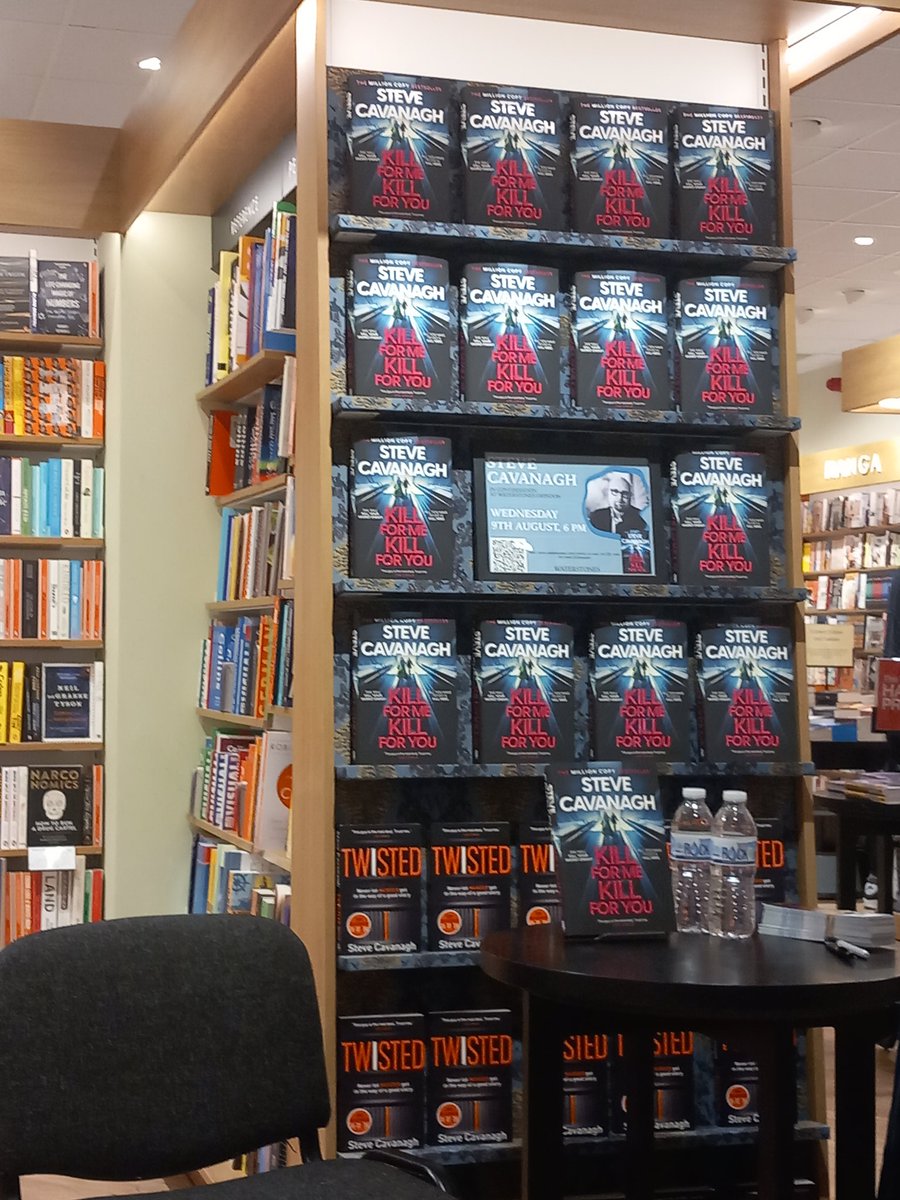 @SteveCavanagh_ it was lovely to meet you tonight @WaterstonesSwindon and Thank you so much for signing all my books. I can't wait to read #KillformeKillforyou