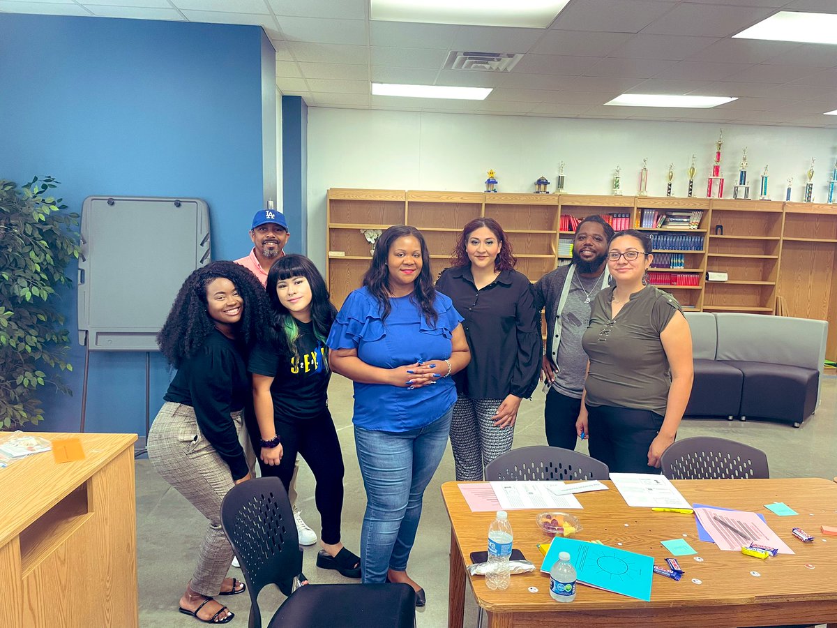 Sandra Contreras, M.Ed tweet media