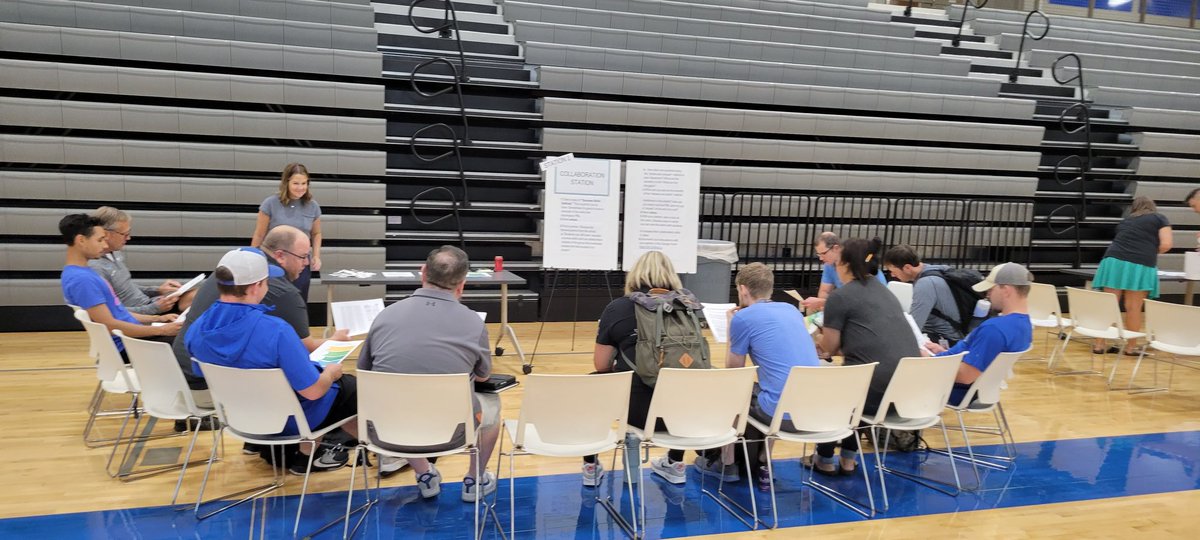 ADNovacekOPS233's tweet photo. Vendor style PD in the gym this afternoon! It was awesome! #opsforwardtogether @MaBlackOW https://t.co/lBAValopYr