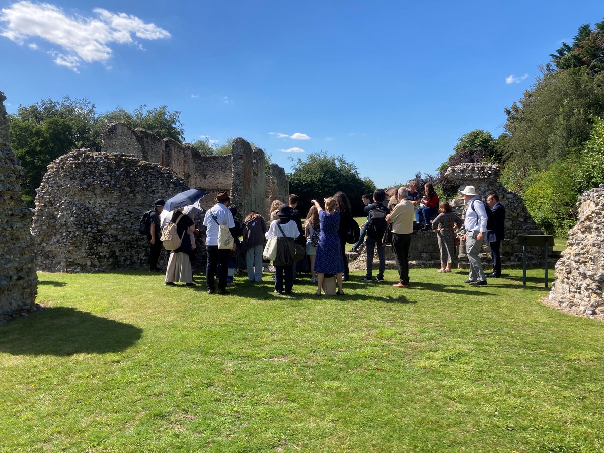 AncientHouseMus's tweet photo. Then we went on a flint tour of Thetford with Jan Summerfield and @OliverBone5 
Thank you to St Cuthbert's Church for letting us visit. https://t.co/vWINT5Yama