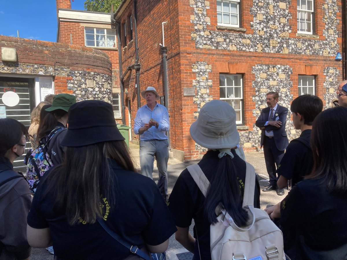 AncientHouseMus's tweet photo. Then we went on a flint tour of Thetford with Jan Summerfield and @OliverBone5 
Thank you to St Cuthbert's Church for letting us visit. https://t.co/vWINT5Yama