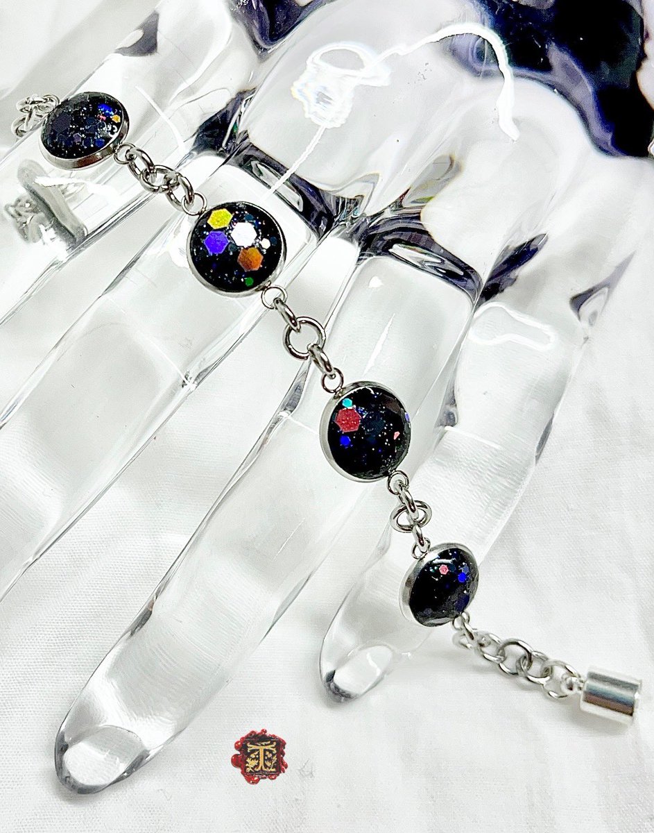 Stunning #new Holographic Glitter Resin Bracelets available this Sunday at The Calming Health and Beauty Fair, Longfield Academy, with <a href="/CafeInTheCalm/">Cafe In The Calm</a> 🌠 #resin #bracelets #jewellery #gift #gifts #glitter <a href="/nucleusarts/">Nucleus Arts</a> <a href="/Ts_aArt/">tanya outen</a> <a href="/CafeInTheCalm/">Cafe In The Calm</a>