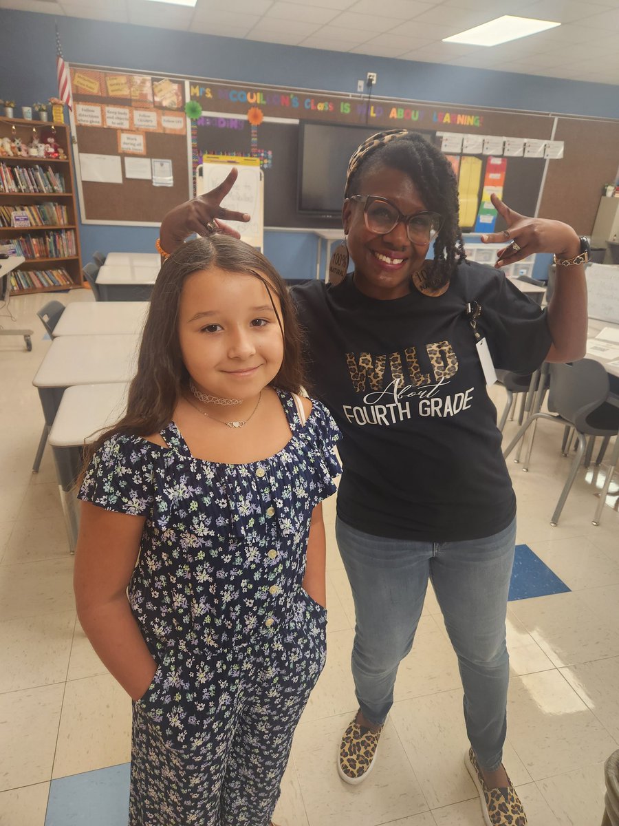 ELAR4Moreno's tweet photo. @MeyerEagles had a great turn out for Meet the Teacher! Meyer is WILD about learning! @LamarCISD https://t.co/KFUQ5KzpCB