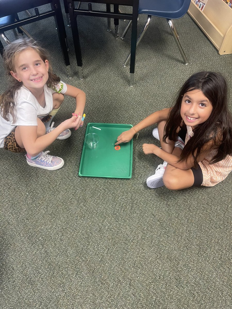 ThirdGriffin's tweet photo. More kiddos working through our problem solving activity! @McSpeddenES https://t.co/Q1Lr5IeYwX