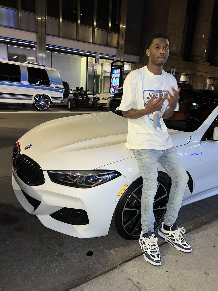 zay_backends's tweet photo. Big money, fine bitches, fast cars, my life 🔋 https://t.co/bvfDxiYwXL