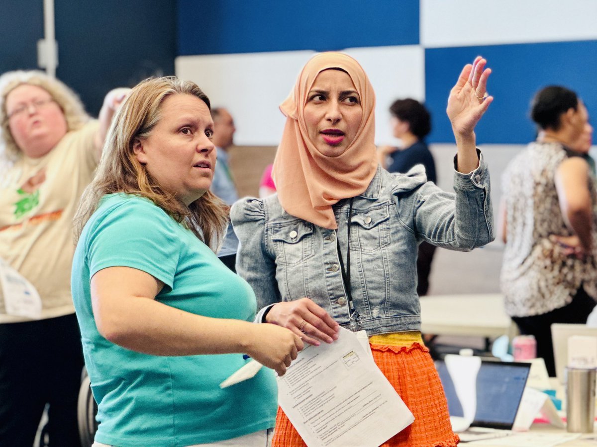 iMarquezEDU's tweet image. Wow, @CFBISD! 😯
Your high school science teachers BROUGHT IT today! 🤩
Great discussions, amazing conversations, and terrific questions… ALL. DAY. LONG.
I’m so impressed and can’t wait for the next time I get to visit CFBISD! 🙌🏼
#LanguageFocused
@CFB_MLP