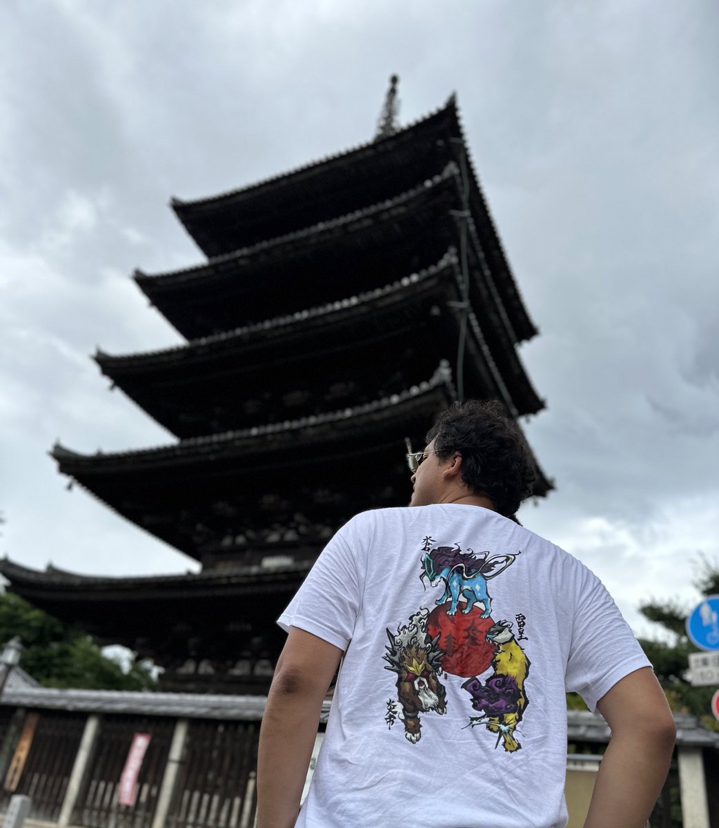 Ewok_Padawan's tweet image. Burned tower 

#Pokemon #suicune #entei #raikou