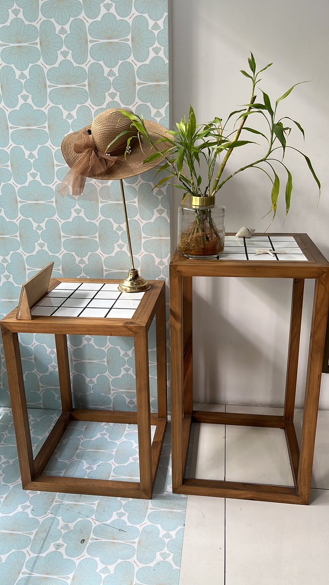 juliarangoa's tweet photo. Hola!!! Todavía tengo cosas en venta.
Lámparas verdes 80mil cada una
Mesa pequeña 180mil
Espejo 2.50 de alto por 1 de ancho 800mil https://t.co/zkm5k0ZPAm