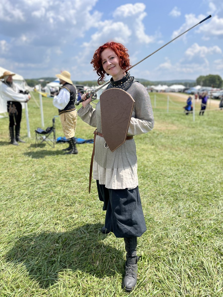 Congrats to Yelena for taking sixth place in today’s Novice Tournament at Pennsic!

She chose a buckler for her prize. 🛡️