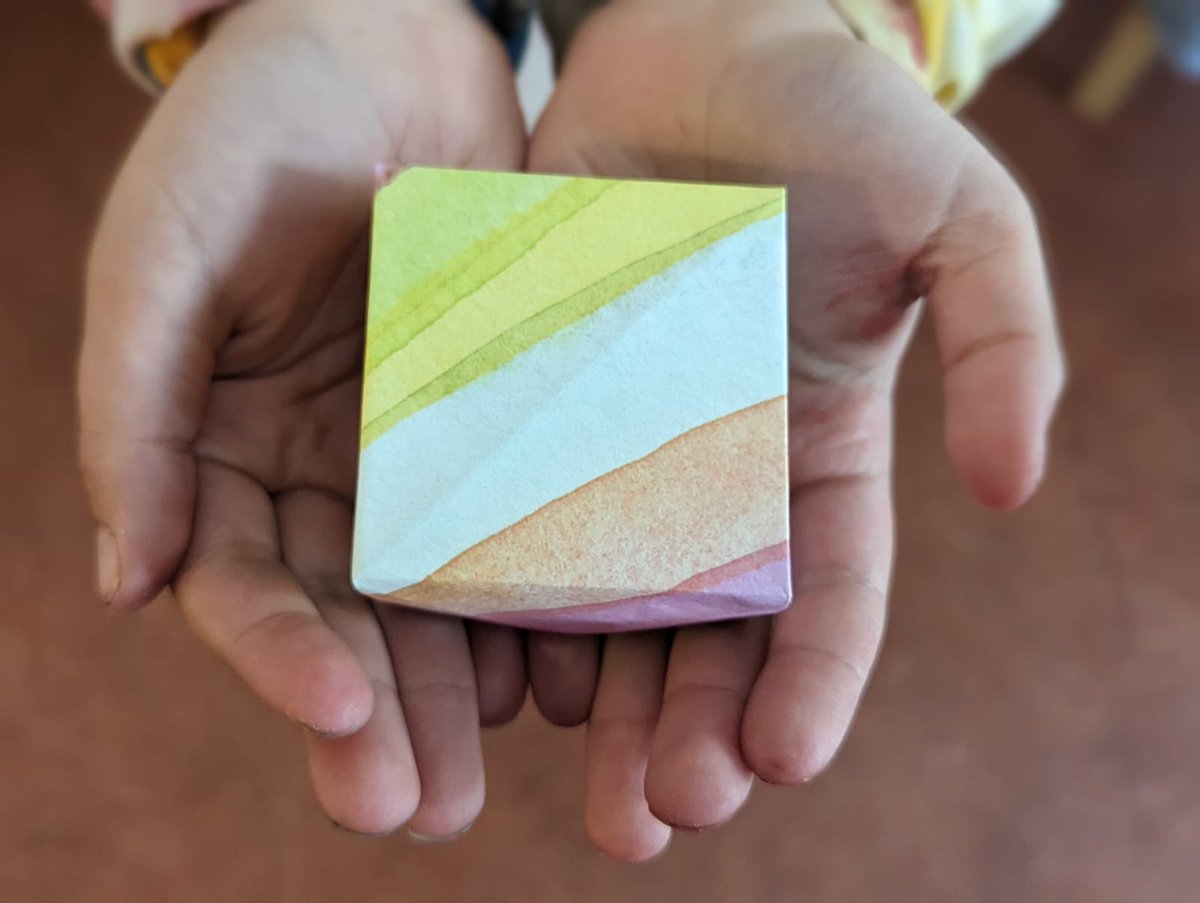 glenaeon's tweet photo. Losing a tooth is always an exciting moment at school and especially at our Castlecrag campus. Children bring them to the office and choose a beautiful hand-made box to take it carefully home in.
#glenaeon #steiner #school #toothbox #childhood #milestones #castlecrag #sydney https://t.co/zyMTE0oAOI