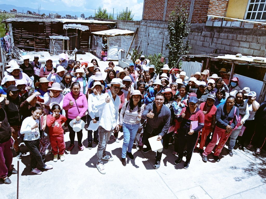 Charlychaly06's tweet image. #AlfredoDelMazo #Toluca #Distrito34 fortaleciendo y dando seguimiento y atención a la familia Salario Rosa .....vamos con todo, menos con miedo 👍🤜
