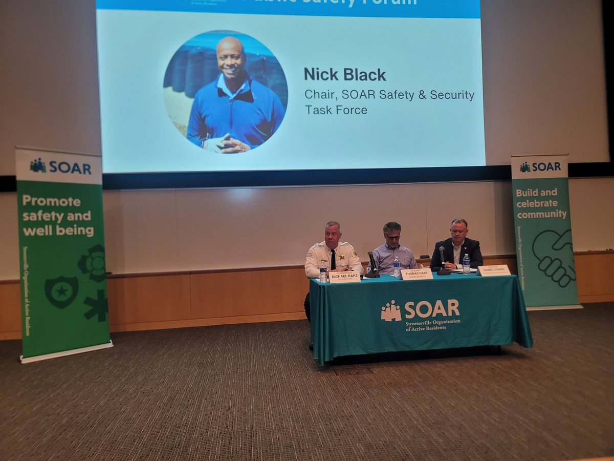 ChicagoCAPS18's tweet photo. 18th District Commander Michael Barz, Cook County Sheriff Tom Dart and Magnificent Mile Assoc. Director of Security Daniel O'Shea at SOAR's Public Safety Forum. @ChicagoCAPS18 https://t.co/vB2wvq8CJK