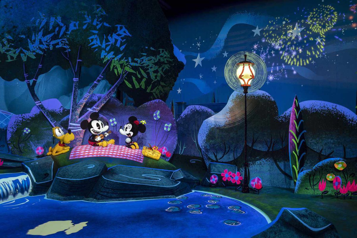 laughingplace's tweet photo. A special talk from #DisneyImagineering at #SIGGRAPH2023 brought back the original term for #MickeyAndMinniesRunawayRailway at the @DisneyParks as being in “2 1/2D” explaining that it was the guideline for highly stylized #AudioAnimatronics figures: https://t.co/uX3ks78jlS