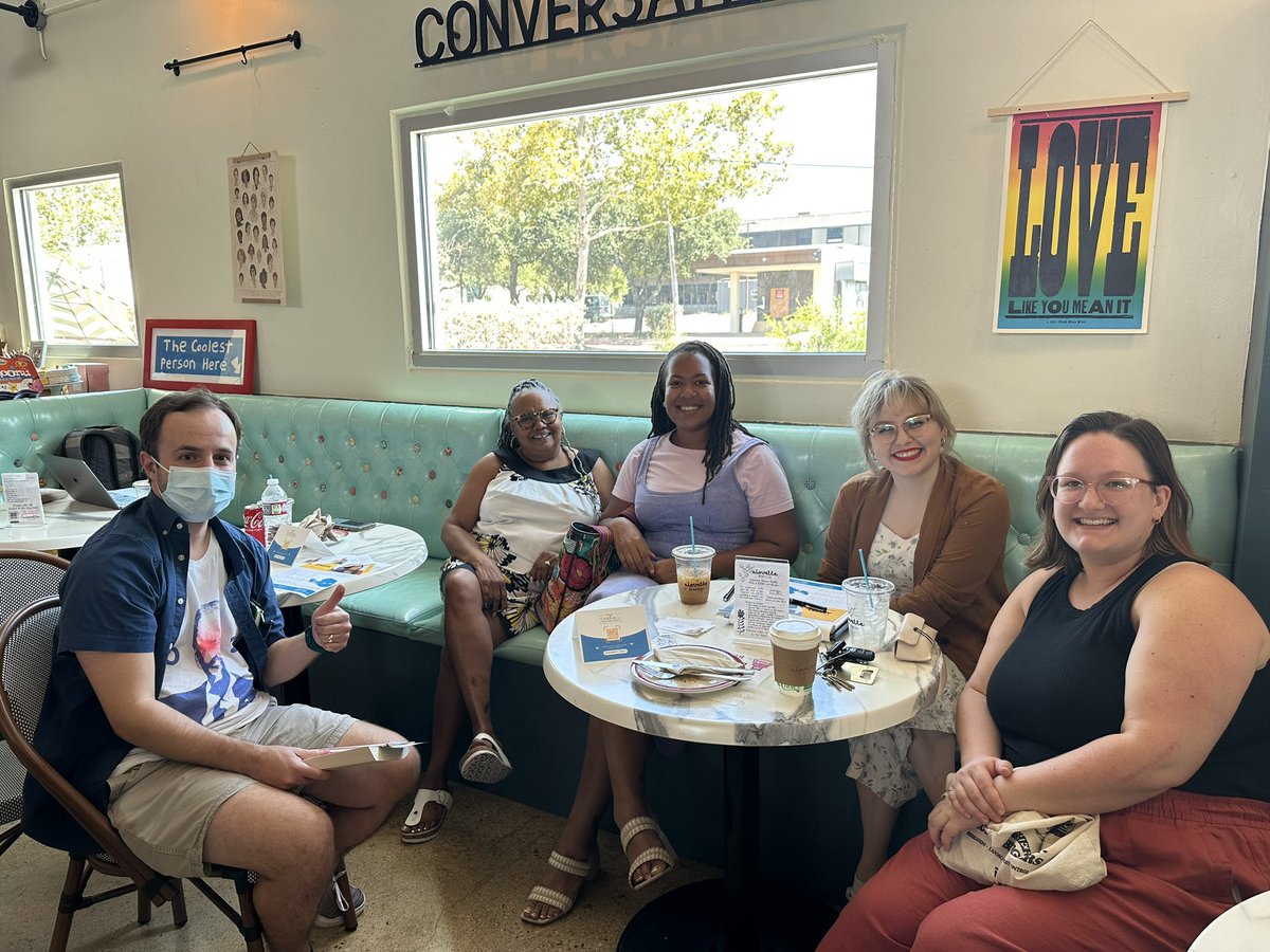 iangelcarroll's tweet photo. What an incredible afternoon! Huge thanks to @LarkandOwl for hosting my meet and greet, and to everyone who showed up to learn about my campaign. Your support and enthusiasm truly inspire me. Let's work together towards an inclusive District 52! 💪🏼✨ #CandidateForChange #HD52 https://t.co/skixVu2vNK