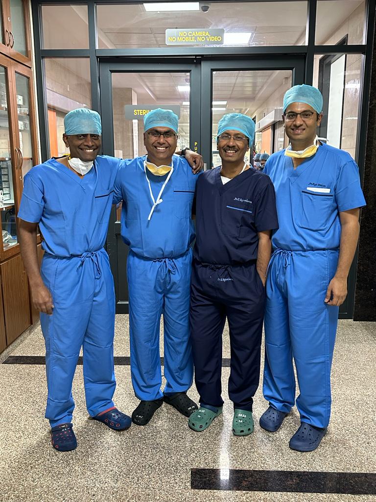 Operative Arthroplasty Course at the mecca of Orthopaedics in South East Asia <a href="/gangahospital/">Ganga Hospital</a>. Over 30 live procedures for an attentive and engaged audience of over 1000 surgeons. Honoured to contribute. Perhaps the best arthroplasty course! #education <a href="/BritishHip/">British Hip Society</a> <a href="/CUH_NHS/">Cambridge University Hospitals NHS</a>