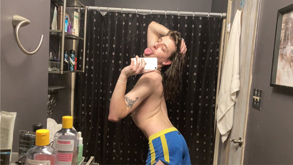 XavierRalph7's tweet photo. Rt if you want to shower with me 👇🔞 Adult content

https://t.co/rp1VEeUSuQ https://t.co/WN8S1CPYmw