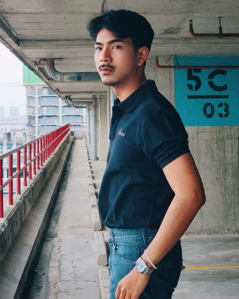 PonThanakornnn's tweet photo. ผมเสียทรงก็เซ็ตใหม่ได้ 
แต่ผมเสียใจทำยังไงก็ไม่เหมือนเดิม  🥺🙈 
#แคปชั่น #พี่หนวด #พลธนกร https://t.co/c5sZoYq8Vf