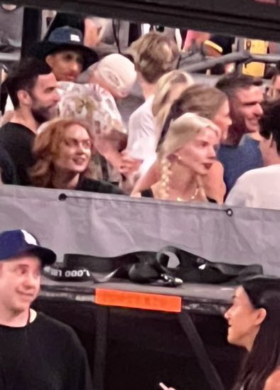 PopBase's tweet photo. Sadie Sink and Anya Taylor-Joy attend the Eras Tour. https://t.co/30nQUhhAZQ