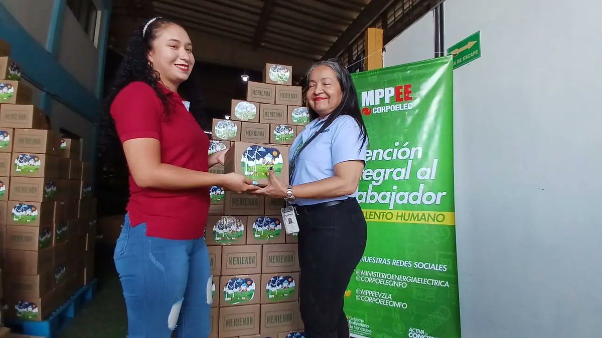 CORPOELECBAR_'s tweet image. En #Barinas fueron entregados 499 Kits de Meriendas a los hijos de la fuerza trabajadora de @CorpoelecInfo, una iniciativa desarrollada por el @mppeevzla y #Asoelec para que los niños del sector eléctrico puedan disfrutar de deliciosos alimentos.