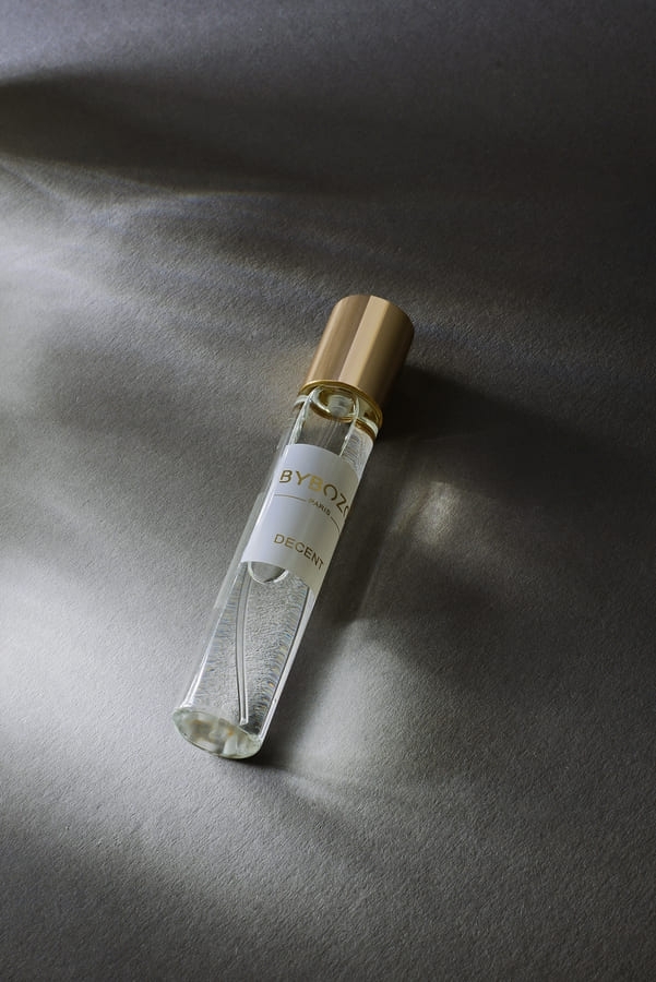 ByBozoksa's tweet photo. #عطور_باي_بوزو الفرنسية الآن في السعودية  #bybozo_not_a_girl #eternal_rainbow #amsterdam_weekdays #joker #immoral #topless #decent #black_mafia #in_law #red_squared #rival_in_love #richness #sea_breeze #brutal #dateinparis #habibi #french_kiss #parfum #parfum_bybozo #عطور_بيبوزو https://t.co/AcUkFHKJQe
