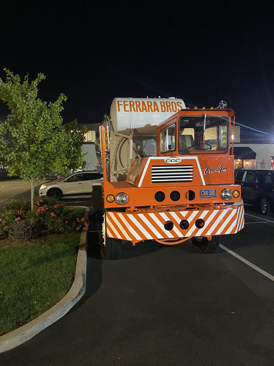 CryptoCriminal5's tweet photo. Rest In Peace, Joe Senior #FerraraBros
“Its NOT a cement truck,its a CONCRETE truck” Yon don’t get to be the number 1 concrete producer in #NYC without being that guy. #Teamsters #Local282 #CraneCarrier #IYKYK 💪🏽💪🏽 https://t.co/YDSJ7Iztm4