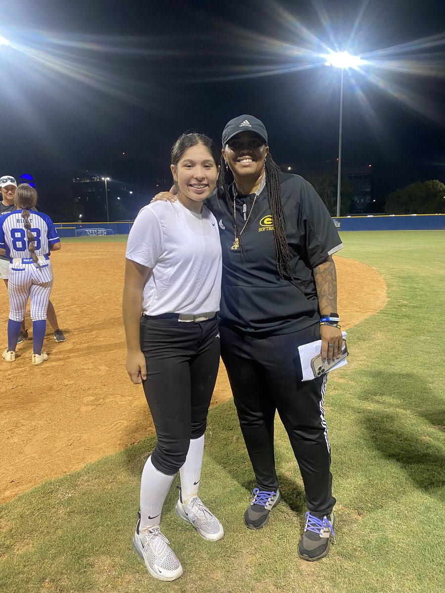 Thank you to @IverRobinson for putting on another great camp! Enjoyed being a student of the game ran by this great group of coaches! @AMAH_Herrera @BessieGirven @_CoachAnthony @Estrada71Ray #softball