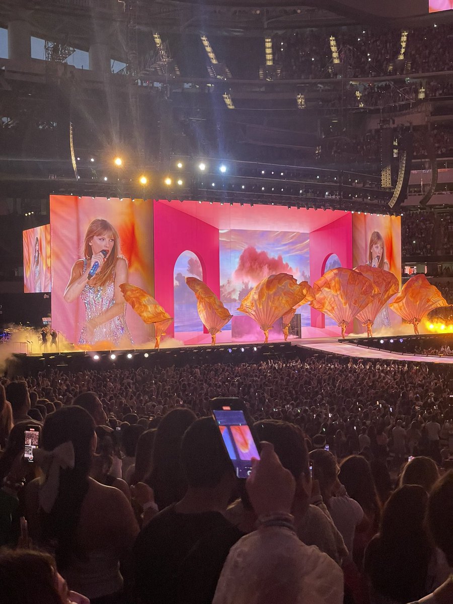 egsmith00's tweet photo. My parents got @taylorswift13 to play for my birthday 🥳 @taylornation13 #LATSTheErasTour https://t.co/dNKKtJAKoM