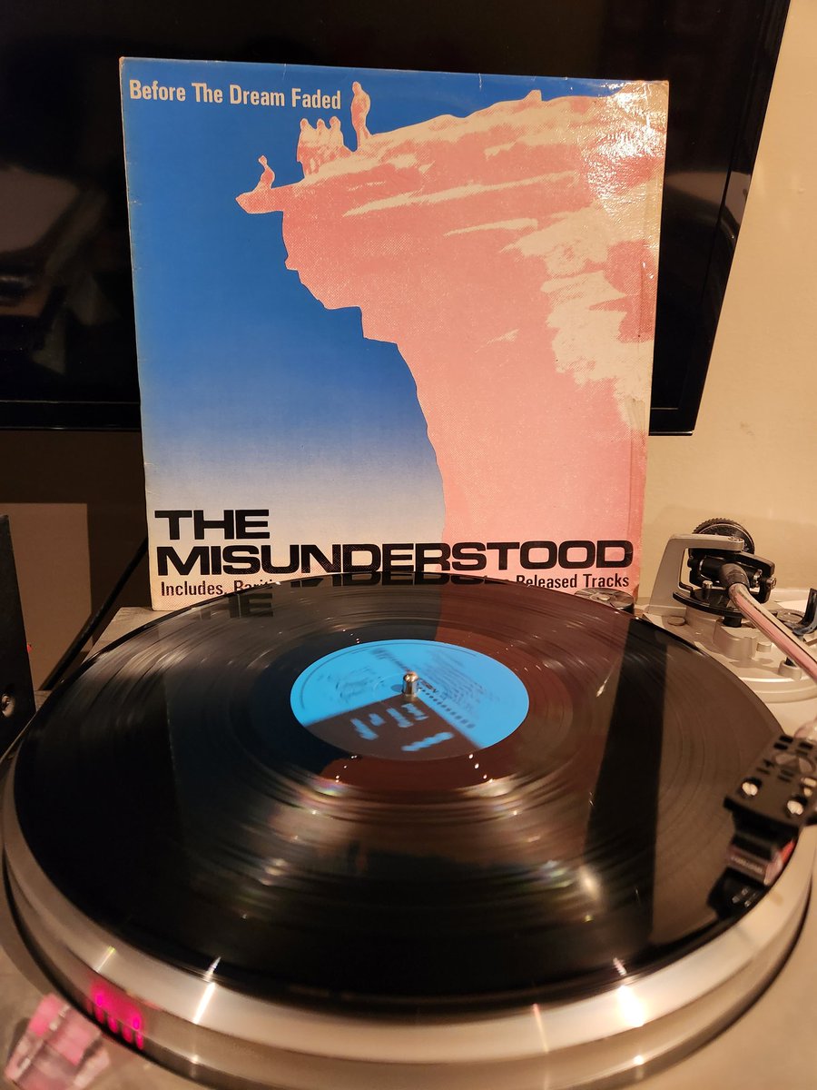 SpinVinyl1's tweet photo. The Misunderstood never released a full length studio album but this compilation, Before The Dream Fades highlights what might of been. Some great garage psych here with crazy distortion on Children Of The Sun.
#TheMisunderstood #BeforeTheDreamFaded #FindAHiddeDoor #vinylrecords https://t.co/Wuo5MN07A7