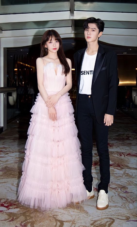 chenzheyuanbao's tweet photo. Happy 2nd year anniversary “#OurSecrets”
#ChenZheyuan and #RainbowXu.
💗 https://t.co/OgA78D4FJZ