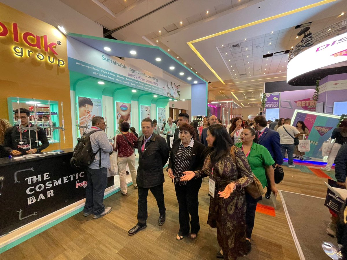 Nuestro Secretario <a href="/FadlalaAkabani/">Fadlala Akabani</a> participó en la inauguración de #ExpoCosmética2023, junto a las y los titulares de <a href="/CANACINTRAMex/">CANACINTRA México</a>, <a href="/CanipecByB/">Belleza y Bienestar</a>,<a href="/SQCMofficial/">Sociedad de Químicos Cosmetólogos de México, A. C.</a> y <a href="/ANFPA/">Andrés Poblete</a>. 

Ven y visita a más de 100 expositores nacionales e internacionales del 9 al 10 de agosto en el <a href="/WTC_Mexico/">WTC México</a>