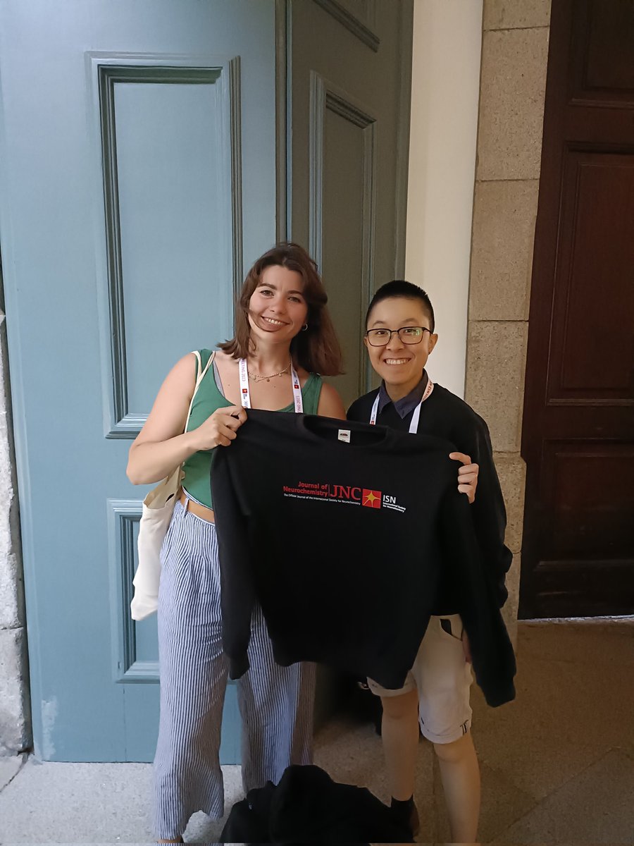 Superhappy to get the jumper of <a href="/ISN_society/">International Society for Neurochemistry (ISN)</a> and <a href="/JNeurochem/">Journal of Neurochemistry</a>! Thank you! #ISNESN2023 #weareneurochemistry