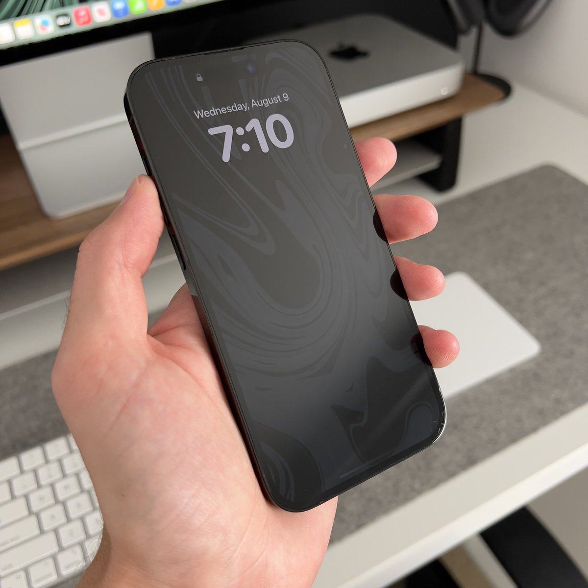 andrewjclare's tweet photo. Whats your honest thoughts on the iPhone 14 Pros Always on Display? https://t.co/lmSPfqPyq3