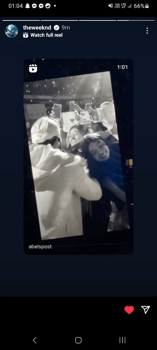 leashlizzy's tweet image. O MOJ BOZE DODAL MNIE NA STORY HIHIHIHIHI