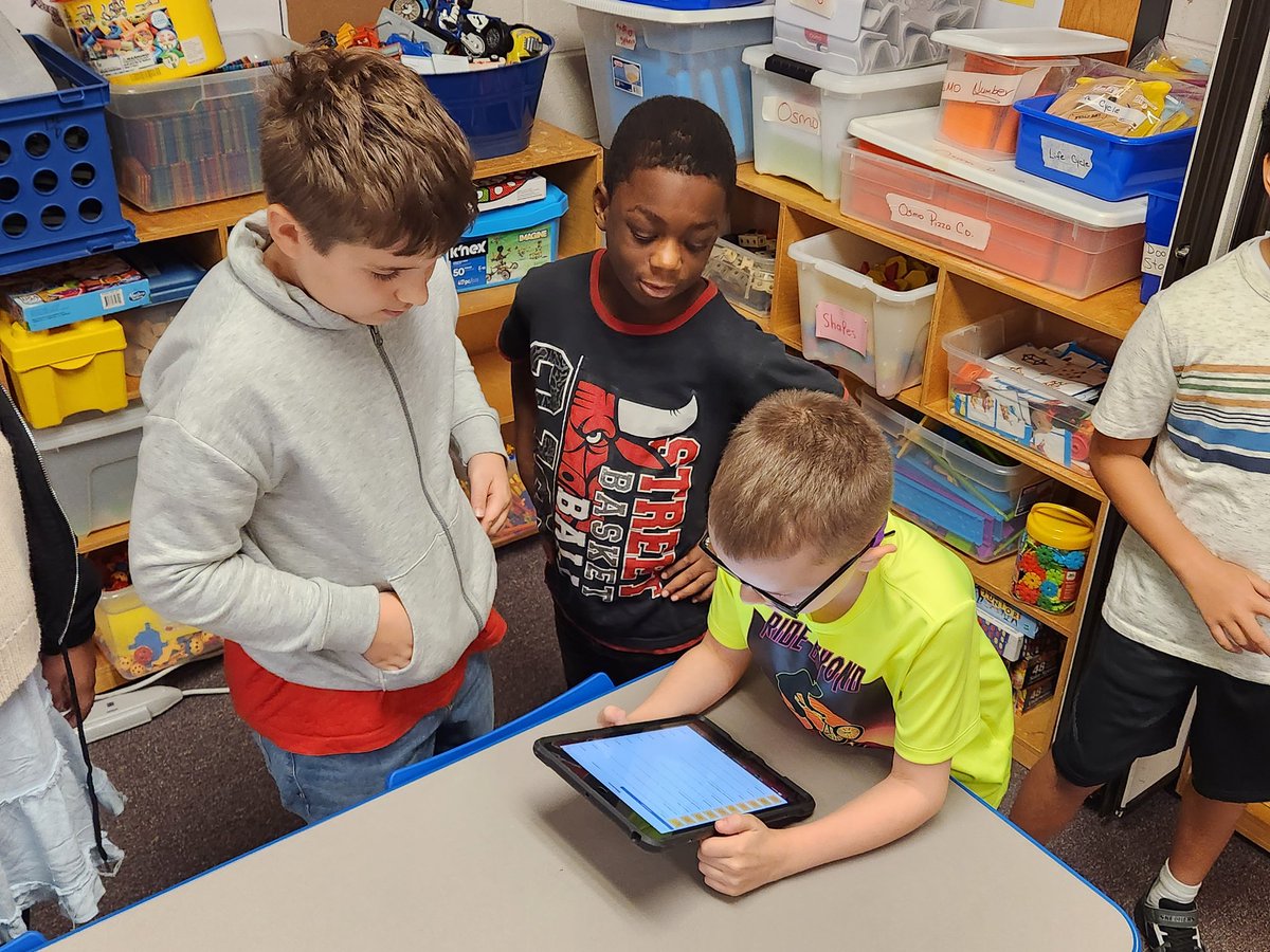 payneSTEMlab's tweet image. Explored the new STEM Lab using an amazing digital scavenger hunt tool @GoosechaseEDU 🤩💻🔎 #WeAreAcworth #STEMCobb