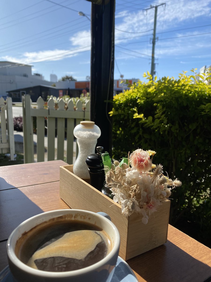 Лоонг блакаа уугаад ажилдаа гарий даа.