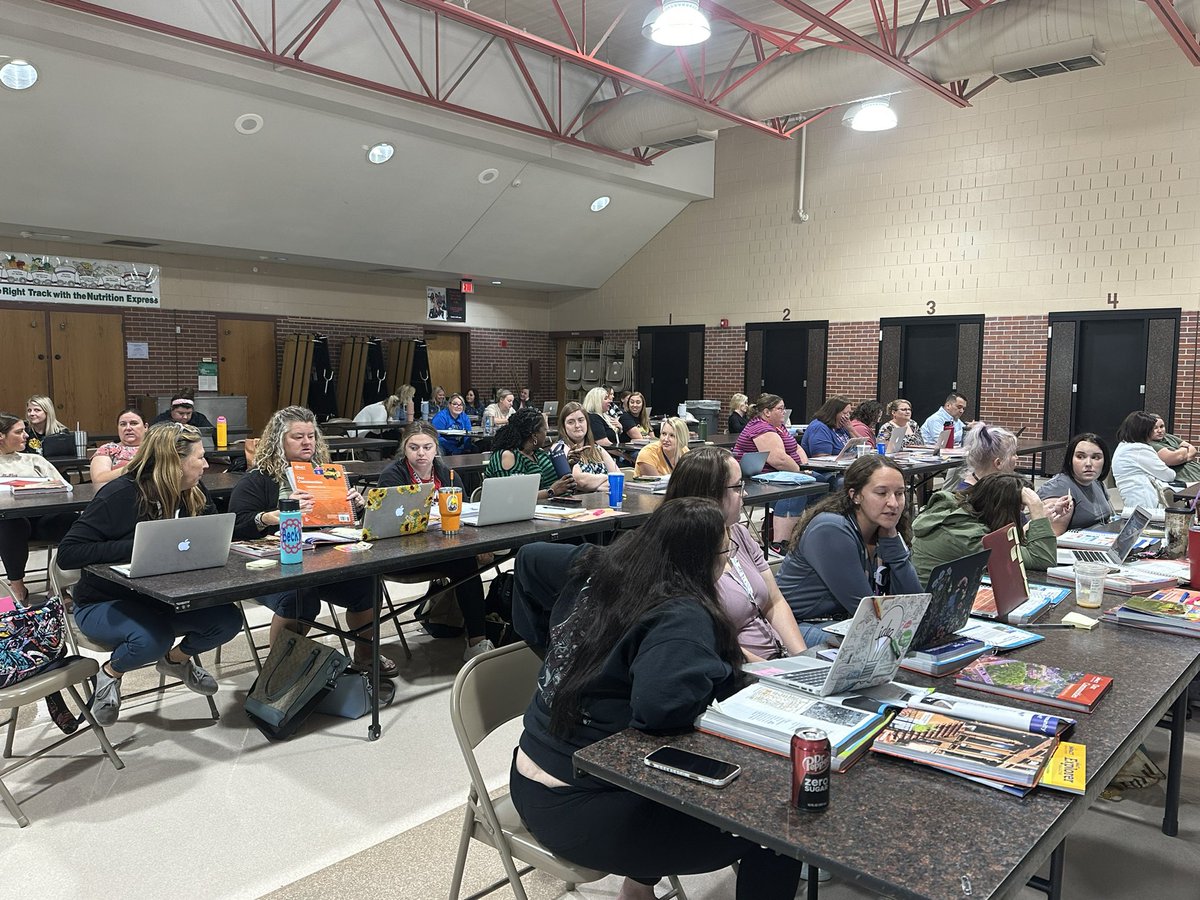I had the pleasure of learning with some OPS 3rd grade teachers today! They were engaged, thoughtful, and positive while learning about our new elementary social studies instructional resource. Our students are lucky to have them as teachers! #OPSProud #REAL_JOY