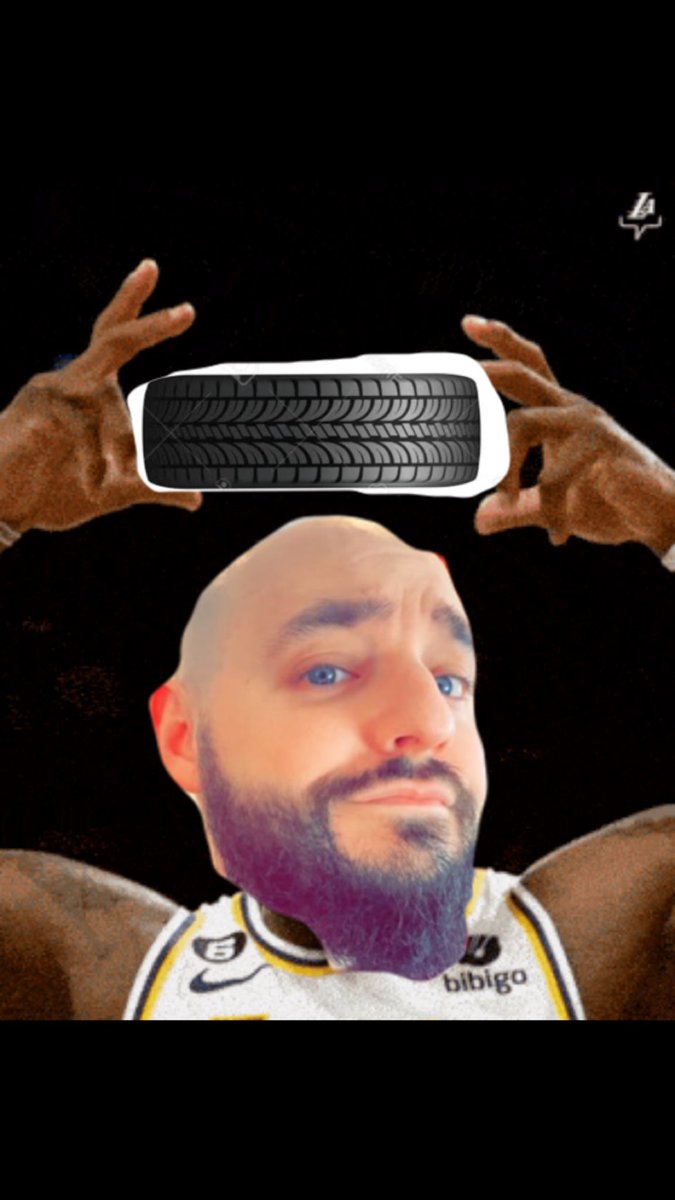 themizmob's tweet photo. @ItsShake4ndbake They come to see you because you’re the tire king https://t.co/uSXPwDC0d7