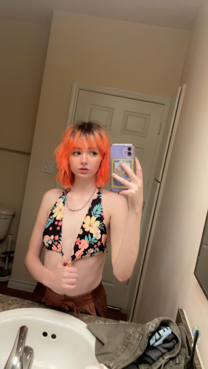 Prttystkittykat's tweet photo. Omg I’m cute
🔁 if u agree https://t.co/tfLz8zu67I