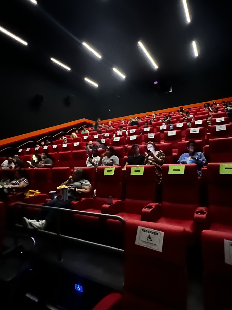 tyordie's tweet photo. Advanced Screening time! 🧛‍♂️🩸🎬@TheSlyFoxClub #SlyFoxHOUContest #DemeterMovie https://t.co/lyOWAyeMvo