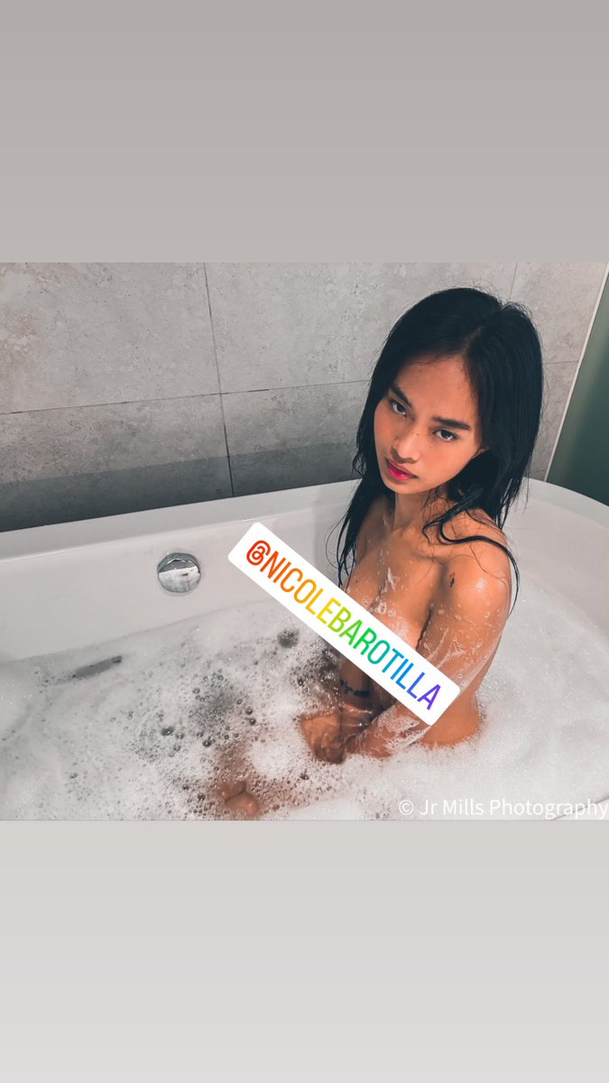 HawnBee's tweet photo. as seen first on IG #artistsontwitter #jrmillsphoto #erotica @HawnBee @NicoleBaro18171 #FLASHBACK https://t.co/0m3oqoEhkf