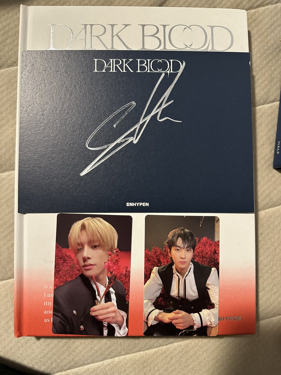 sunooplug's tweet photo. Yallll I need help figuring out who's signature is the second pic 🤣 I just unboxed my sign enhypen albums but I think the first one is Sunghoon, and idk the 2nd, the third is Jungwon I think👀👀👀 but let me know who's signature is the 2nd one!!!! Plsss https://t.co/uMgcfeCQQF