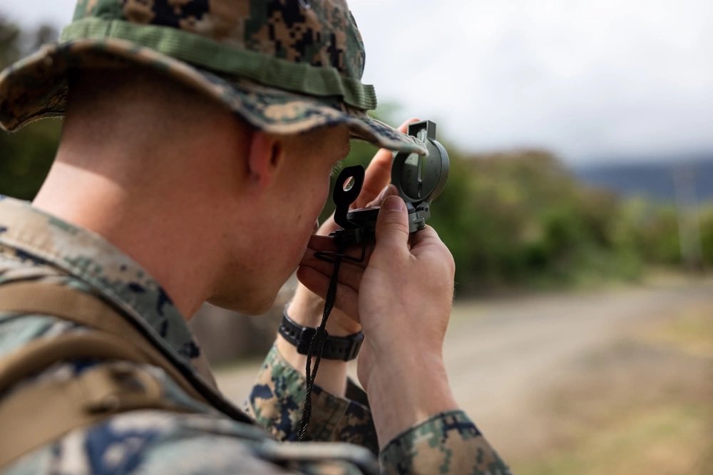 3d_Marine_Div's tweet image. Our #Marines with 3d Littoral Logistics Battalion, 3d Marine Littoral Regiment participate in a land navigation exercise at Marine Corps Training Area Bellows, Hawaii, to sharpen their tactical #proficiency. 

(@USMC 📸 by LCpl Malia Sparks)